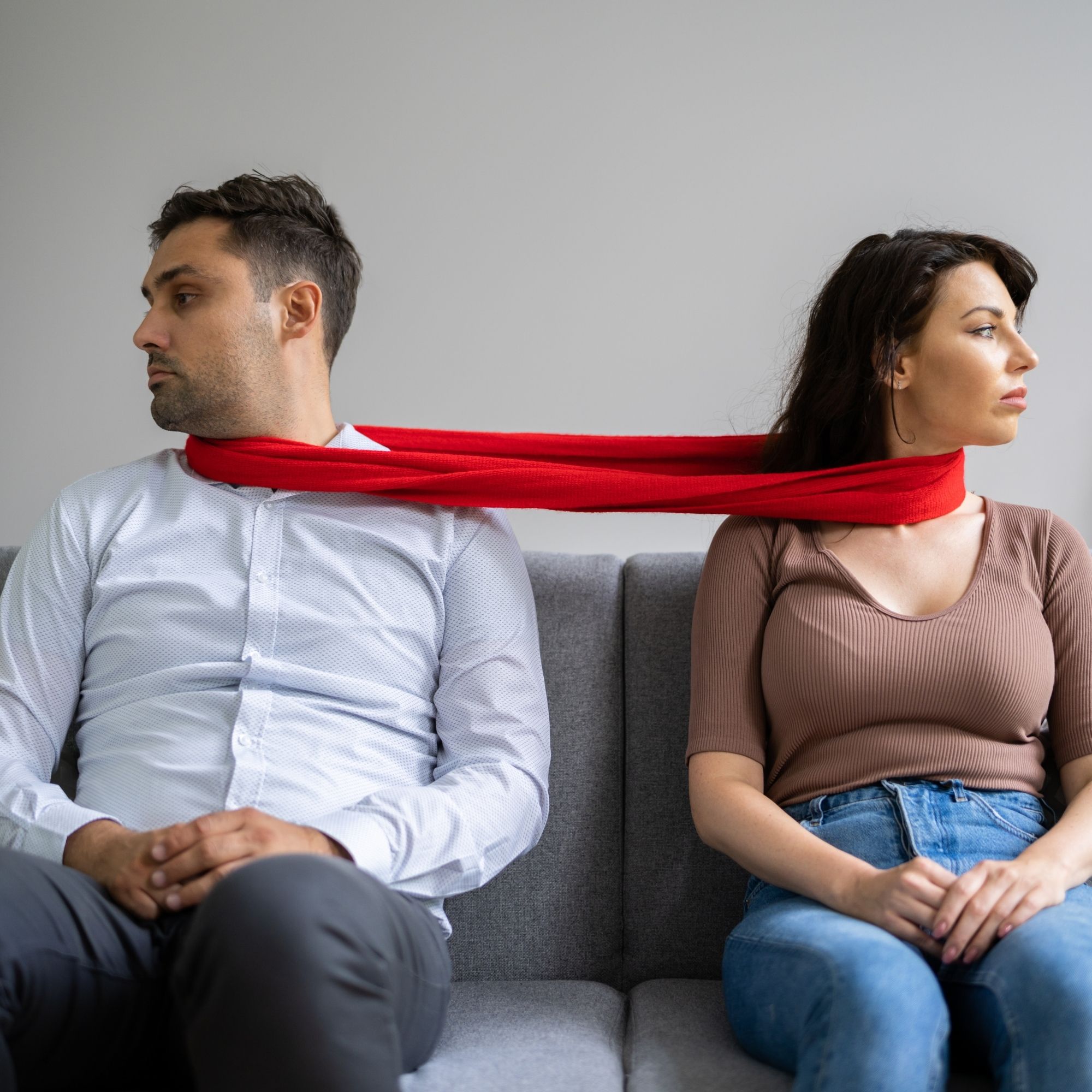 İlişki Yaşadığınız İnsanın Narsist Olduğunu Gösteren 7 İşaret