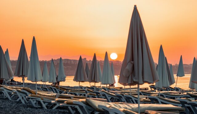 17407003722036937441